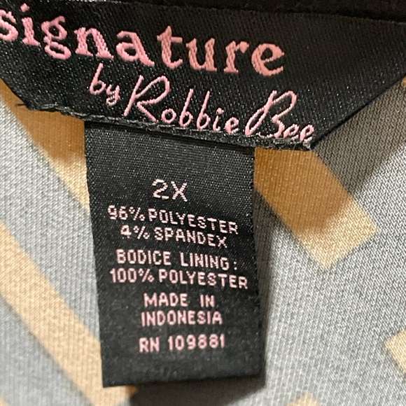 Love this maxi ! Beautiful! - Picture 3 of 5